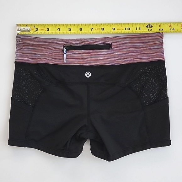 Lululemon Run Shorty Short Deep Coal Wee Are From Space April Multi Size 6 - Picture 14 of 16